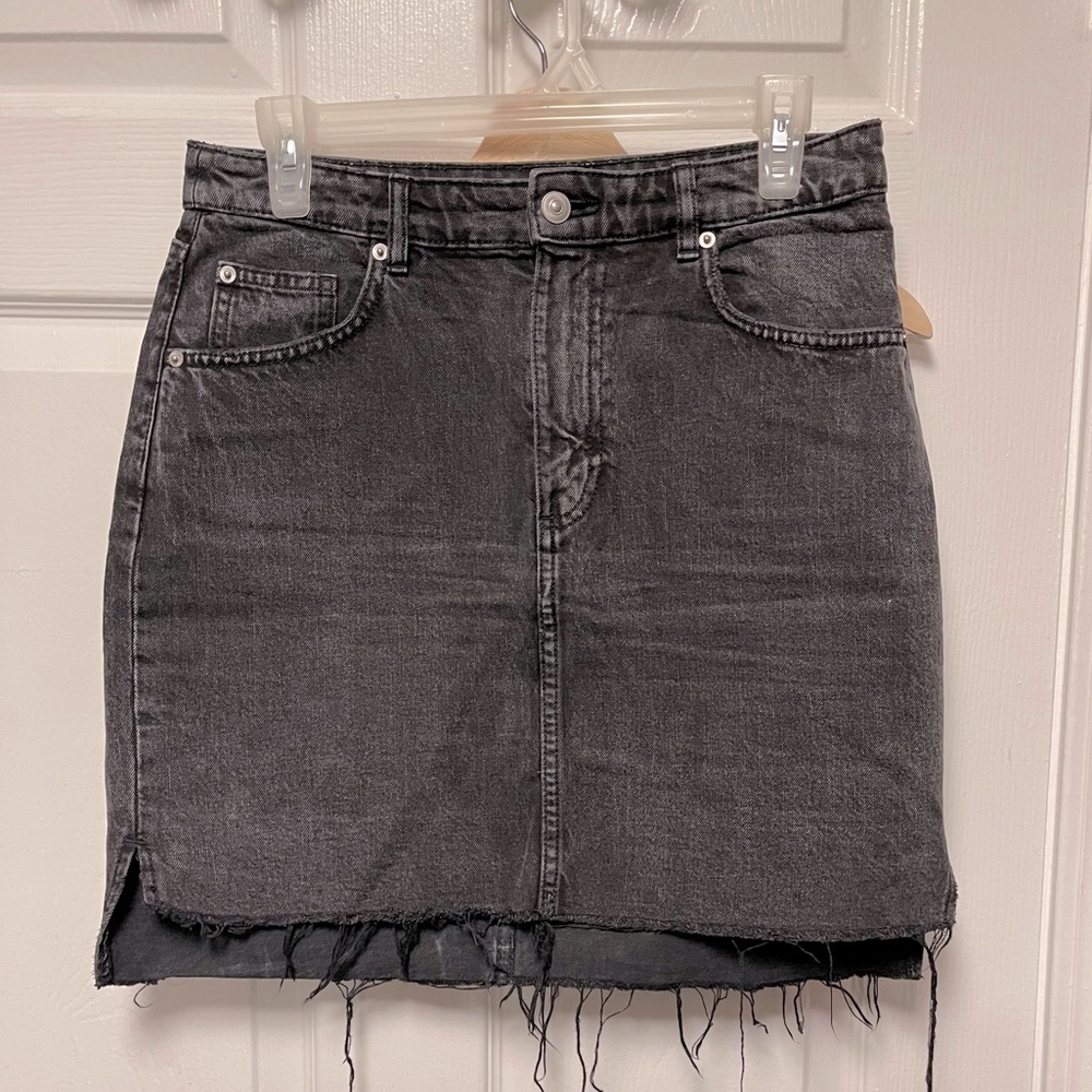 Black mini skirt